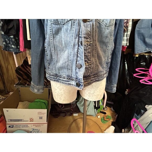 Blank NYC Medium Wash Denim Jacket Studden Jean Collared Sz M‎ Button Down - Picture 2 of 9